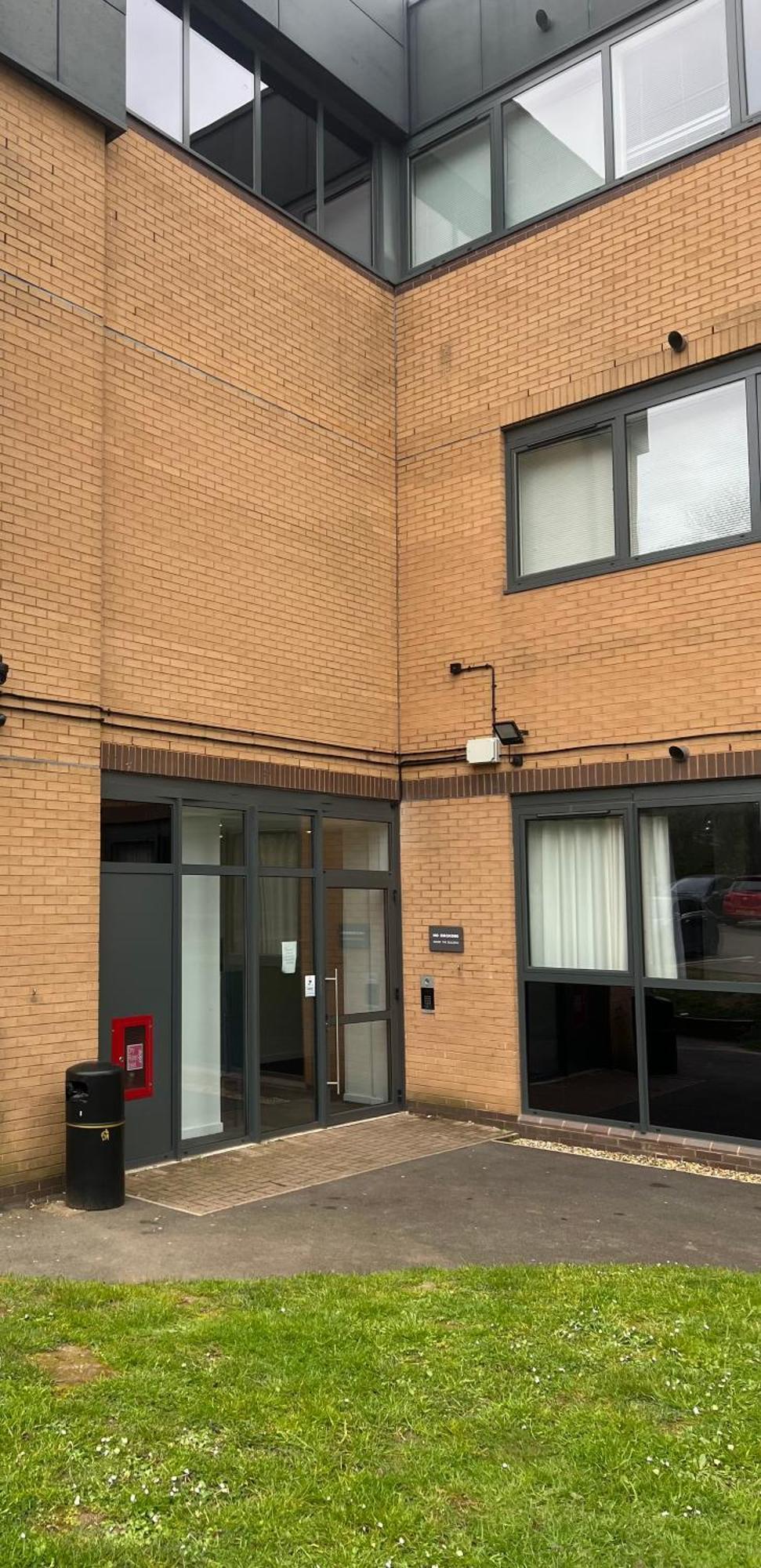 Stylish 2 Bedrooms, 2 Bathrooms With Workspace In Milton Keynes Dış mekan fotoğraf